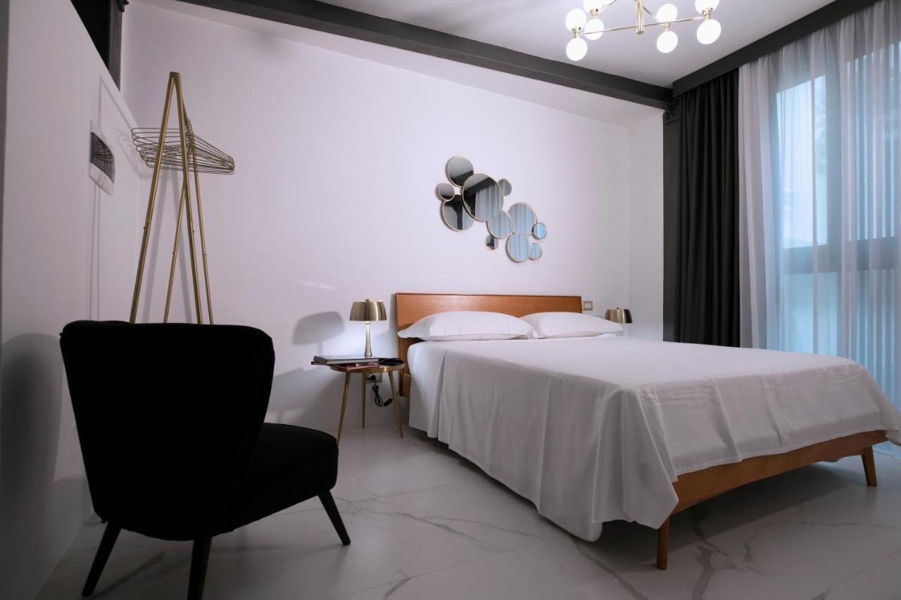 Azzoli Trapani - Apartments&Skypool - Adults Only Экстерьер фото